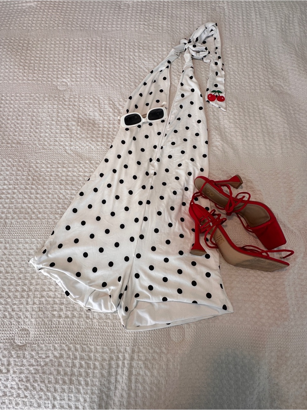 Boutique quality

coquette, feminine fashion, classy summer outfit,